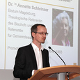 Mag. Reinhard Wimmer trug stellvertretend für Dr.in Annette Schleinzer den Impulsvortrag zu Madeleine Delbrêl vor. / Diözese Linz Mag. Reinhard Wimmer trug stellvertretend für Dr.in Annette Schleinzer den Impulsvortrag zu Madeleine Delbrêl vor.