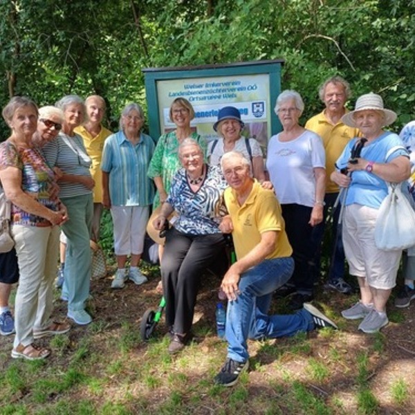 SelbA Gruppe Wels-Pernau / ©Silvia Gangl Bienen-Erlebnisweg