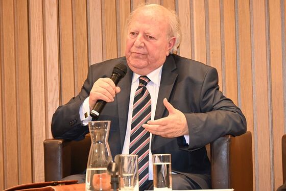 Univ.-Prof. i. R. Dr.theol. Grigorios Larentzakis