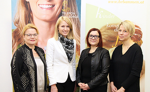 v.l.: Mag.a Silvia Breitwieser (Leiterin TelefonSeelsorge OÖ), Landesrätin Mag.a Christine Haberlander, Nicole Humer MSc (Österr. Hebammengremium), Mag.a Barbara Lanzerstorfer-Holzner (Projektleiterin Hebammensprechstunde
