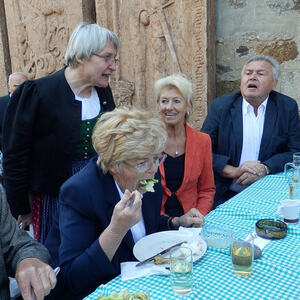 Pfarrfest und 50-jähriges Priesterjubiläum Pfarrer Stöllnberger