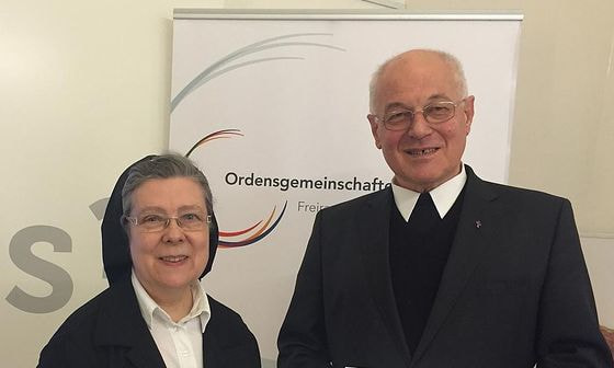 Sr. Beatrix Mayrhofer und Abt Christian Haidinger