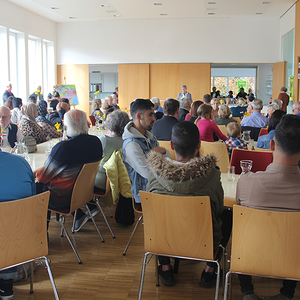 Gute Laune im Saal